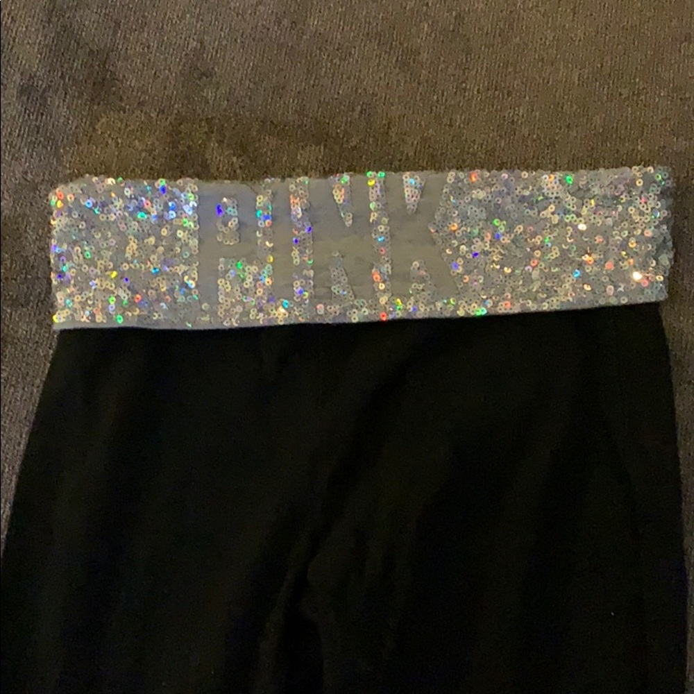 Size small yoga pants